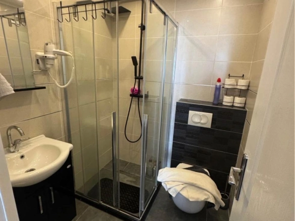 Dvosoban stan 76 m² – Pržno, Budva — fotografija 18