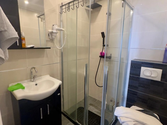 Dvosoban stan 76 m² – Pržno, Budva — fotografija 19