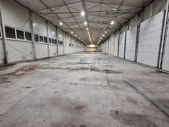 Magacin 1.000 m² u industrijskoj zoni Radanovića