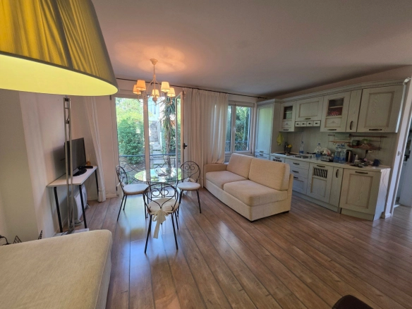 Garsonjera 31 m² – Podkošljun, Budva — fotografija 2