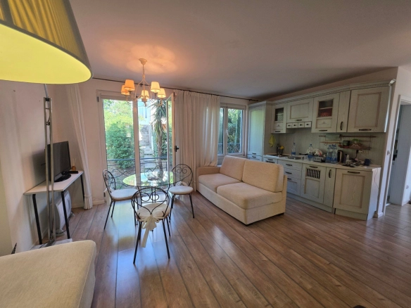 Garsonjera 31 m² – Podkošljun, Budva — fotografija 8