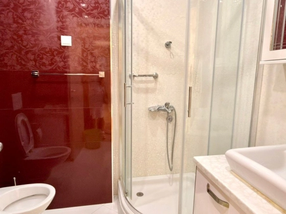 Izdavanje: Dvosoban stan 87 m² – Rozino, Budva — fotografija 11