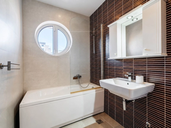 Dvosoban stan 105 m² – Budva — fotografija 13