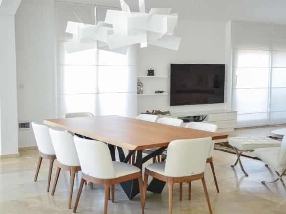 Trosoban stan 218 m² – Budva — fotografija 2