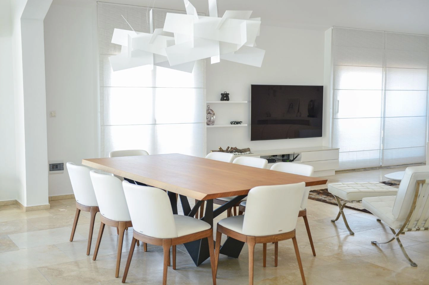 ba30ca45-5f43-4cce-b3a0-aaa5fa5f3bfa Trosoban stan 218 m² – Budva — fotografija 2