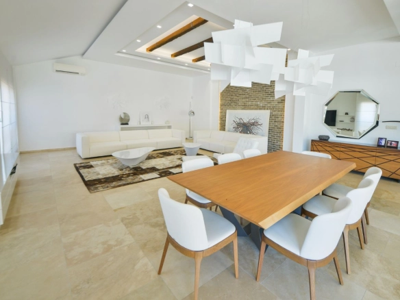 Trosoban stan 218 m² – Budva — fotografija 3