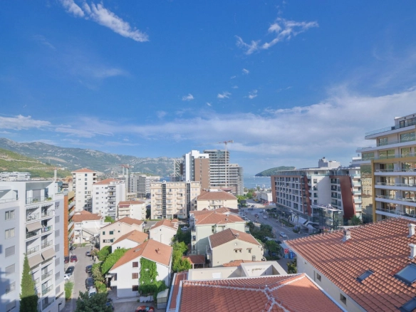 Trosoban stan 218 m² – Budva — fotografija 4