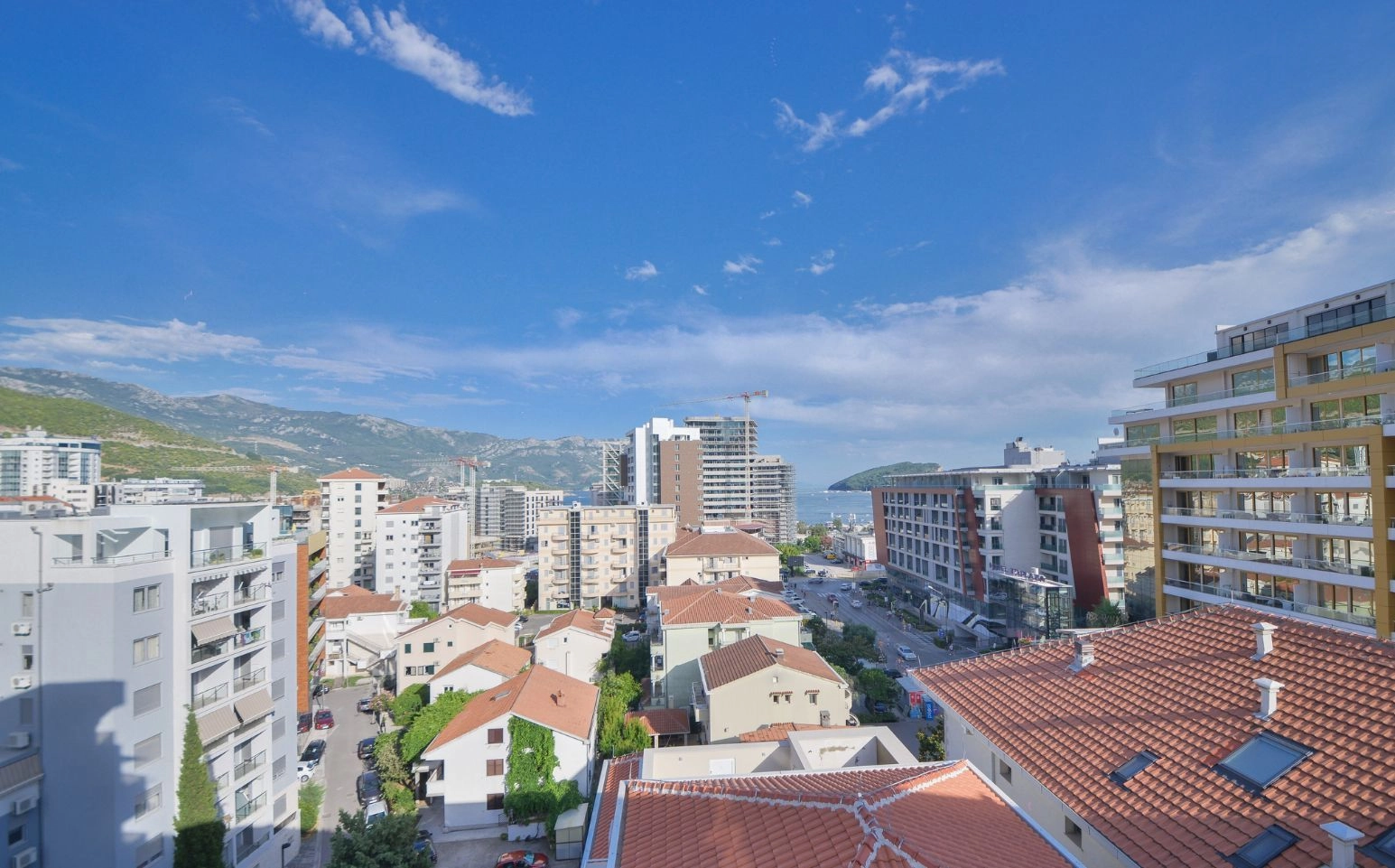 5ceb5561-3c98-451b-a5ca-f695d87b9c5a Trosoban stan 218 m² – Budva — fotografija 4