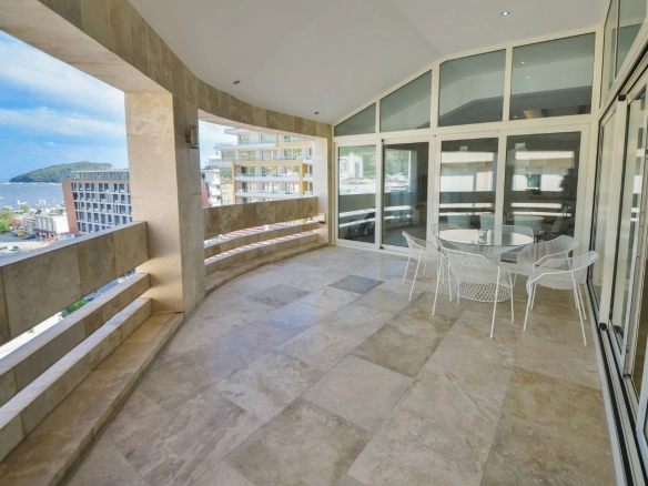Trosoban stan 218 m² – Budva — fotografija 6