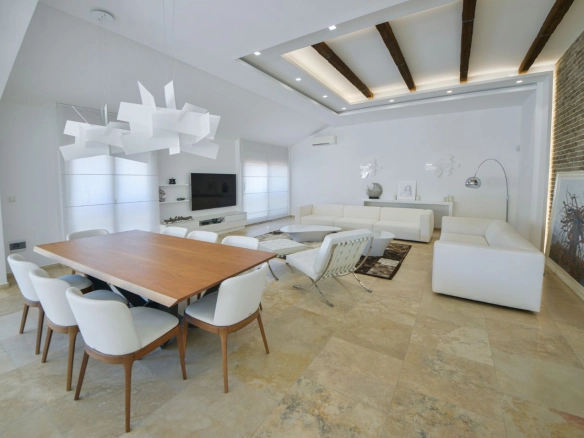 Trosoban stan 218 m² – Budva — fotografija 7