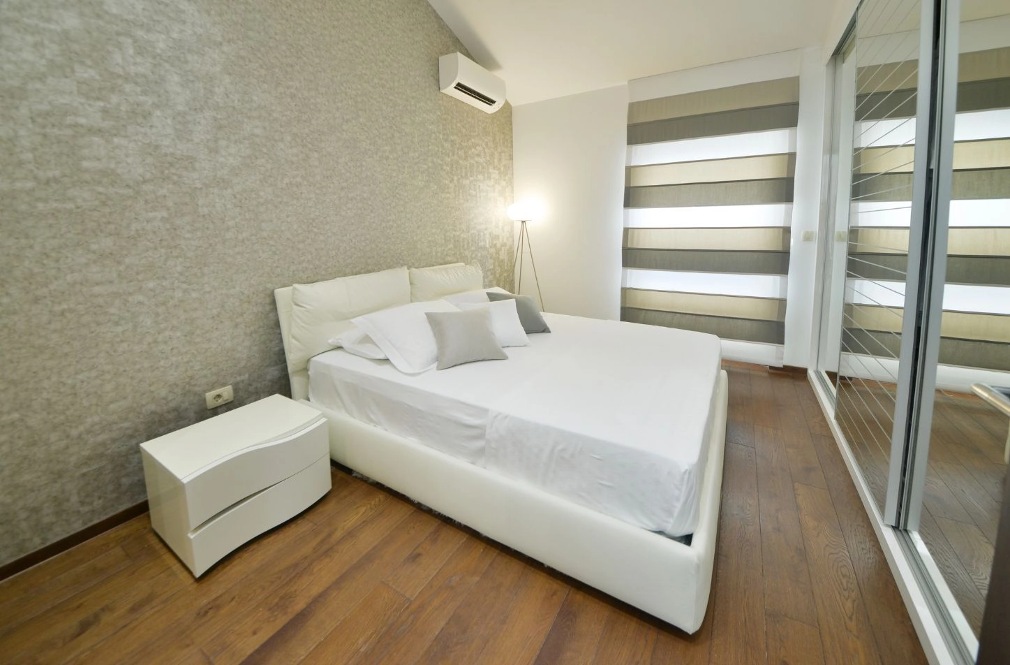 1e7add29-abdc-47e9-be0c-f6b4e1f8e356 Trosoban stan 218 m² – Budva — fotografija 12