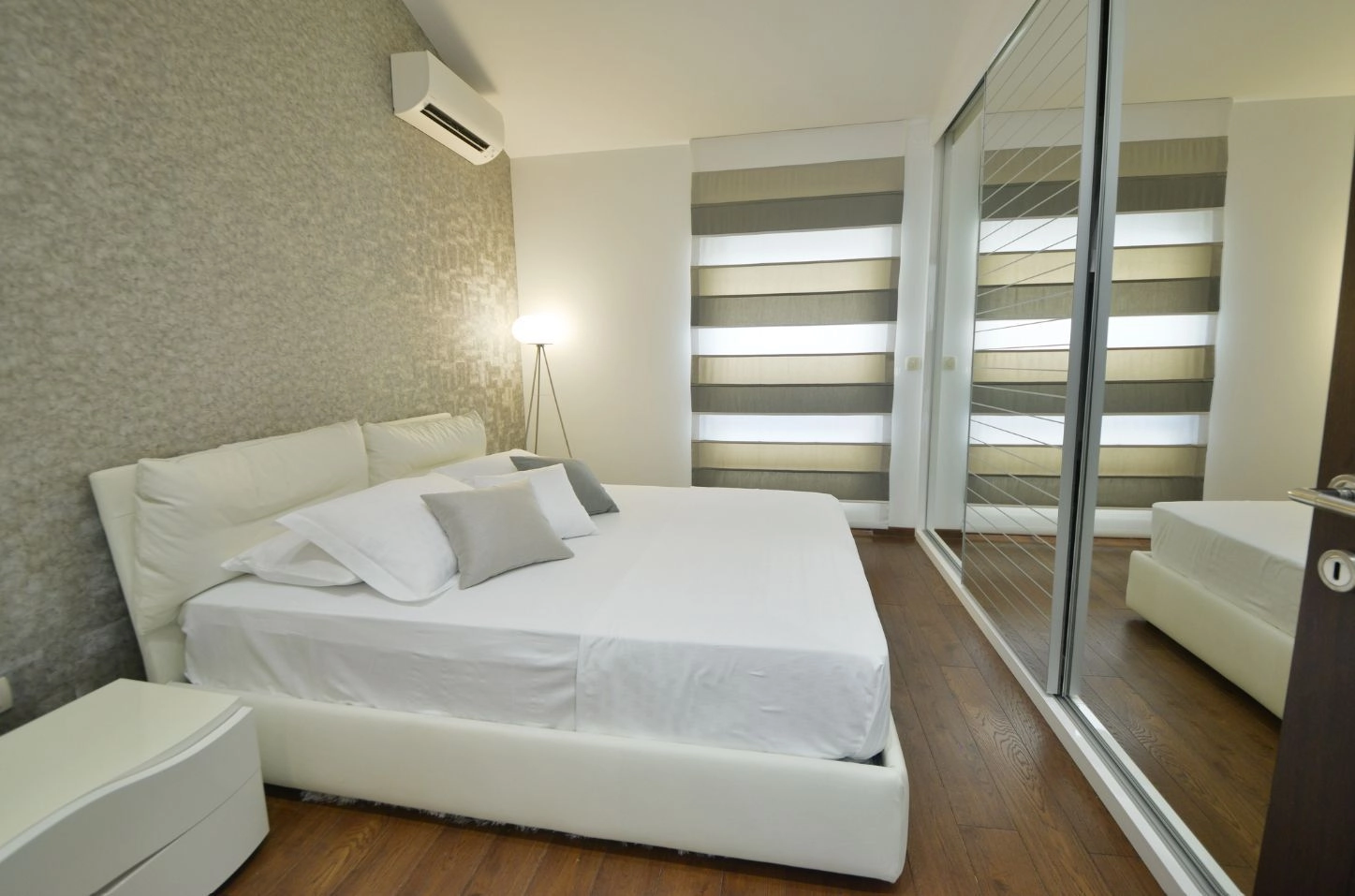 b266ab7d-a16b-4bd0-b9b9-2206724688a3 Trosoban stan 218 m² – Budva — fotografija 14