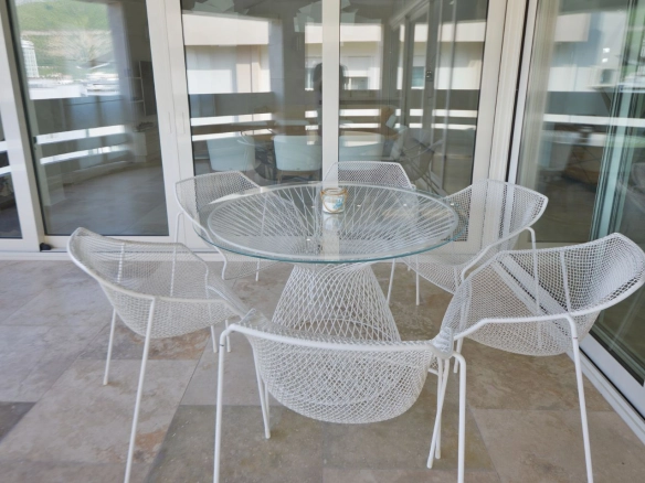 Trosoban stan 218 m² – Budva — fotografija 17