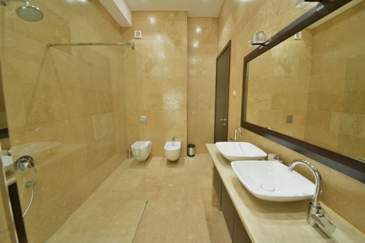 bea46e2b-4cc5-4eb6-b878-7a0ea2fa572a Trosoban stan 218 m² – Budva — fotografija 20