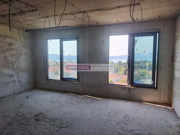 Trosoban stan 106 m² – Tivat — fotografija 6