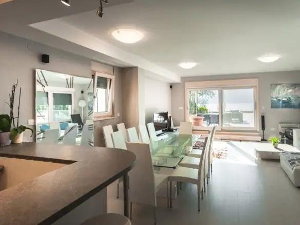 Dupleks sa pogledom na Kotorski zaliv