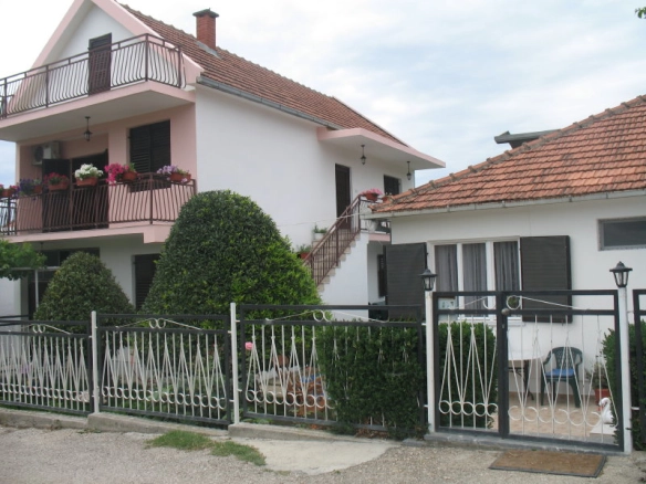 Kuća sa placom u Šušanju