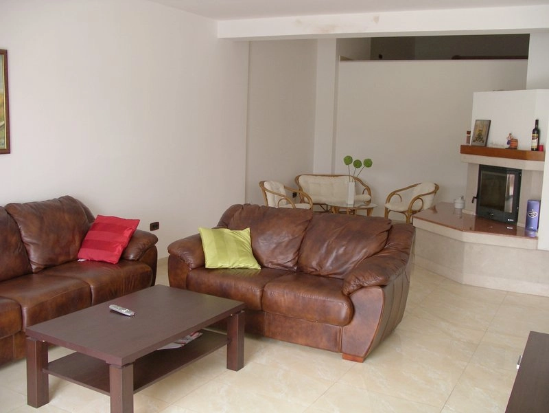 Trosoban-stan-sa-pogledom-na-more-Rafailovici-Budva-6 Trosoban stan 233 m² – Rafailovići, Budva — fotografija 7