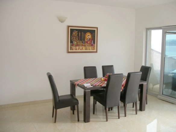 Trosoban stan 233 m² – Rafailovići, Budva — fotografija 10