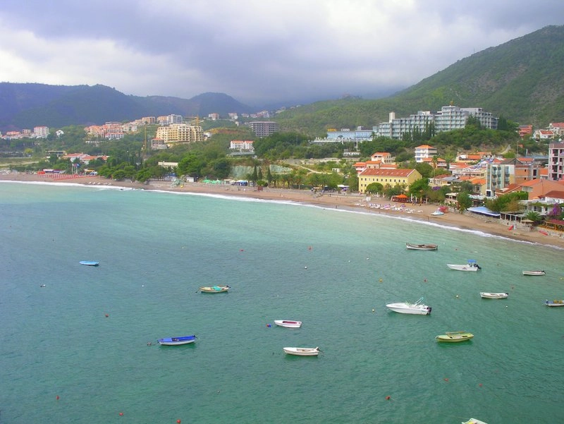 Trosoban-stan-sa-pogledom-na-more-Rafailovici-Budva-12 Trosoban stan 233 m² – Rafailovići, Budva — fotografija 13