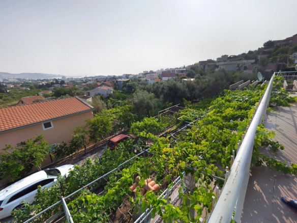 Kuća s pogledom na more u Šušnju