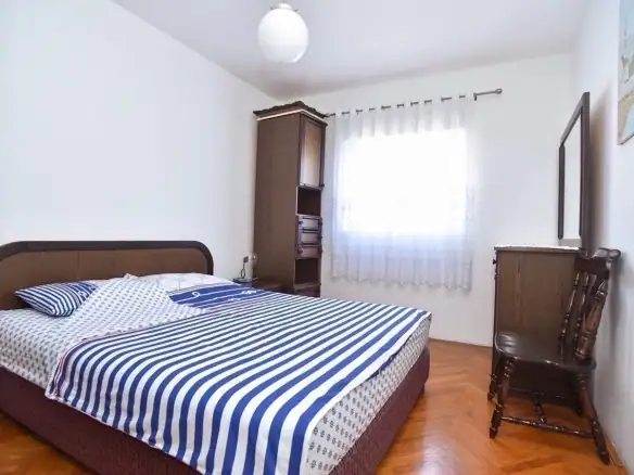 Opremljen jednosoban stan u Maslinjaku, Budva — fotografija 4