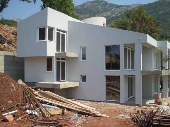 Vila sa bazenom u Šušnju