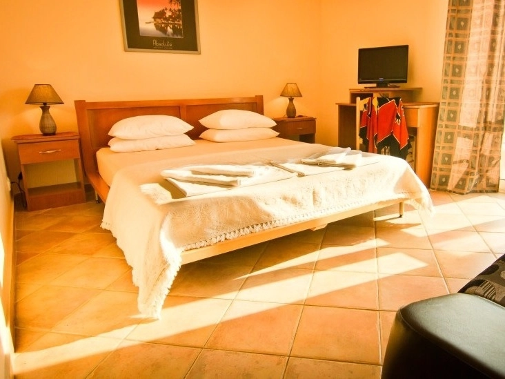 Hotel-uz-more-u-Sutomoru-Bar-2 Hotel 715 m² – Sutomore, Bar — fotografija 3
