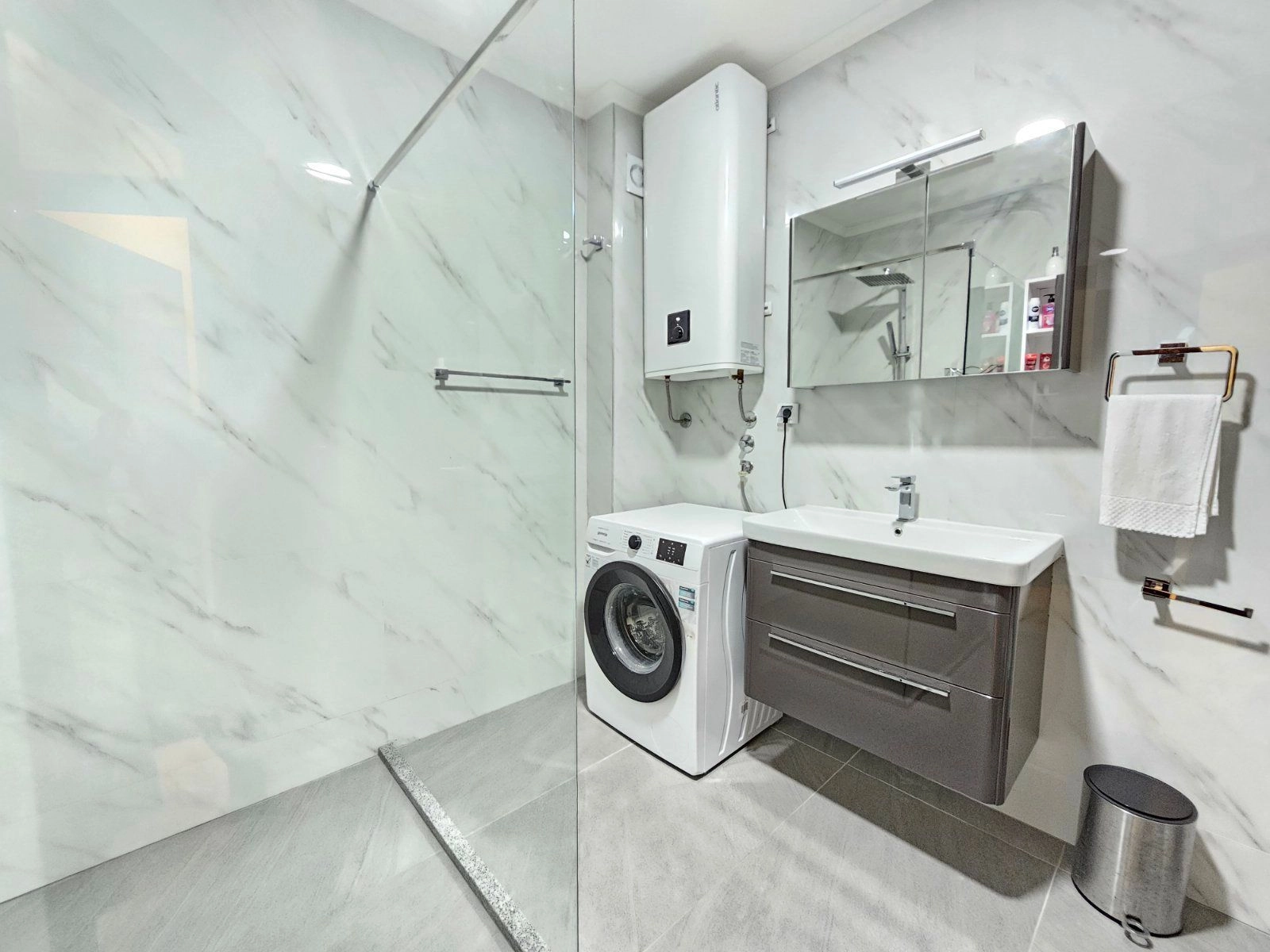 Dvosoban stan 96 m² – Rafailovići, Budva — fotografija 13