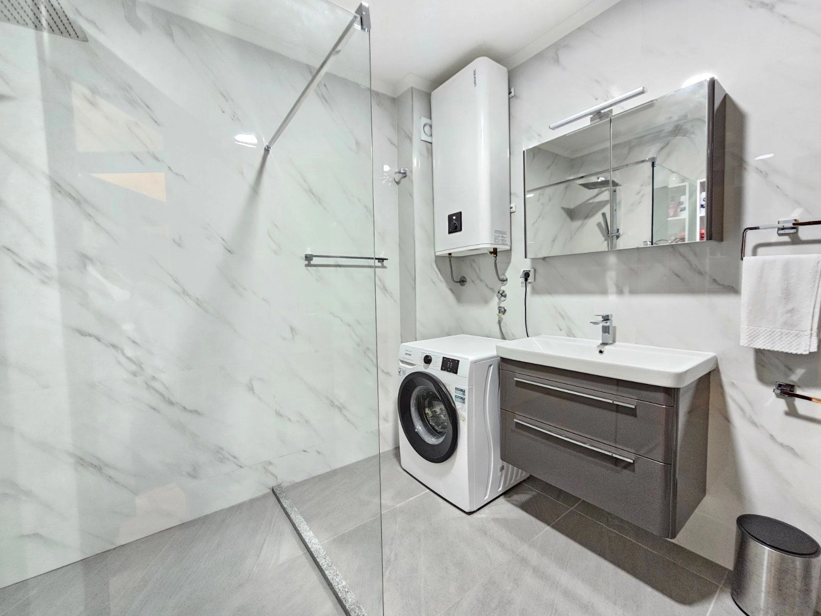 Dvosoban stan 96 m² – Rafailovići, Budva — fotografija 14