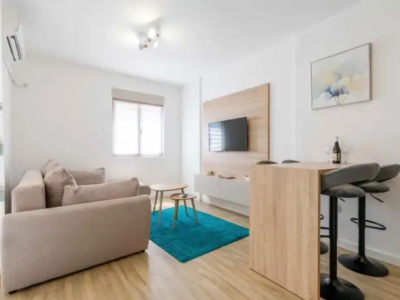 Jednosoban stan u aparthotelu sa bazenom, Bečići, Budva
