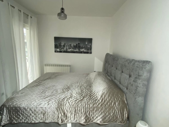 Dvosoban stan 76 m² – Bar — fotografija 6