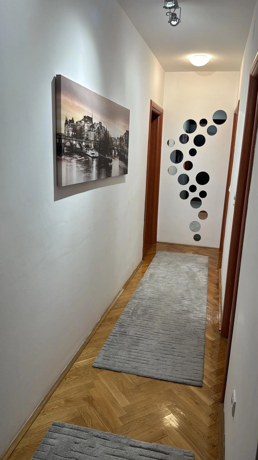 Dvosoban stan 76 m² – Bar — fotografija 8