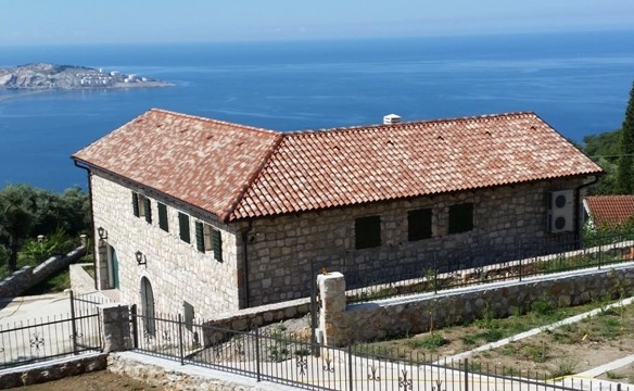 Vila sa bazenom u Šušnju