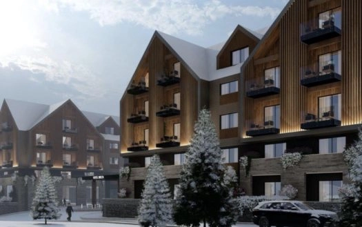 Hotel Breza u Kolašinu s pogledom na rijeku Taru