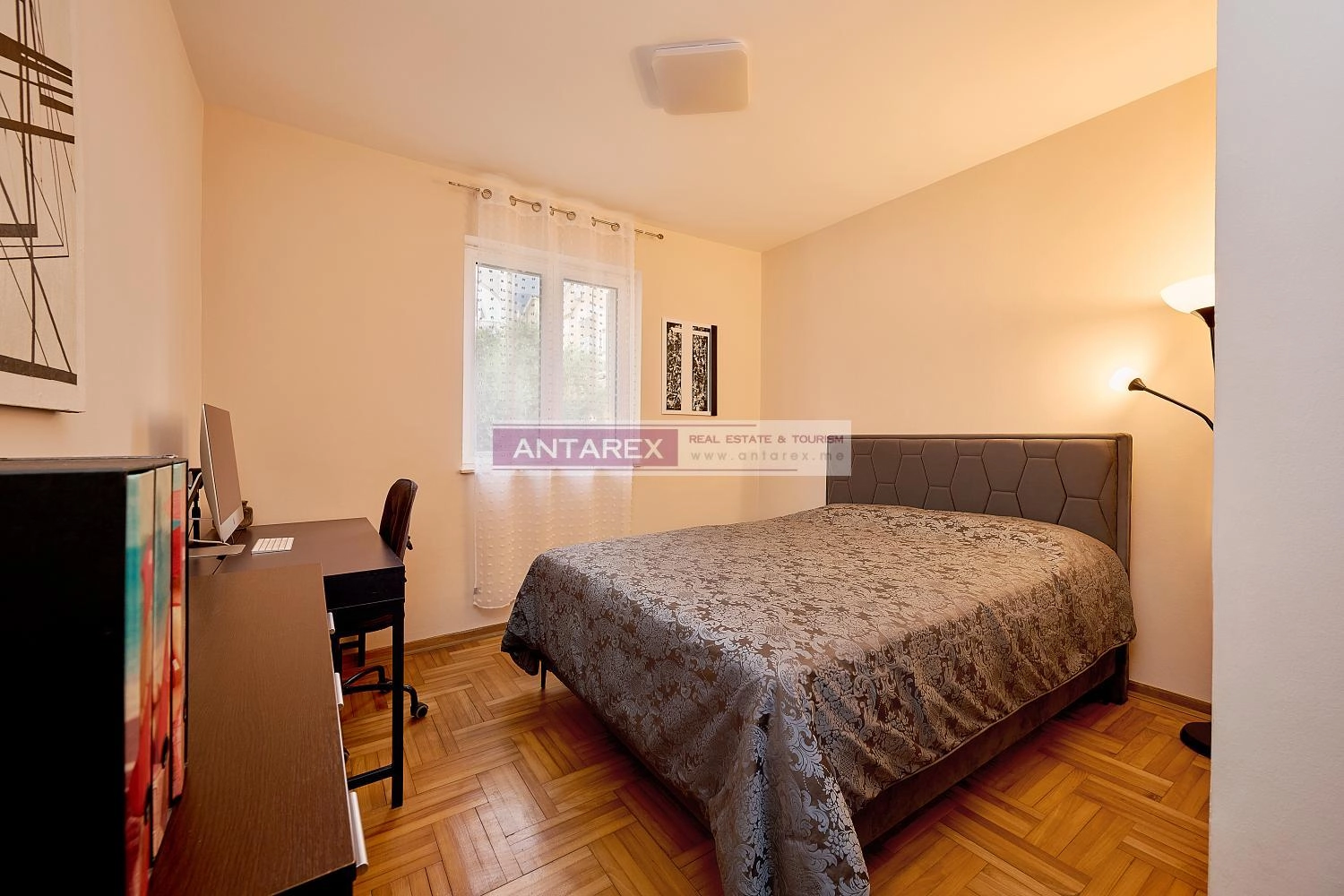 Dvosoban-stan-sa-garazom-u-centru-Budve-4 Dvosoban stan 62 m² – Budva — fotografija 5