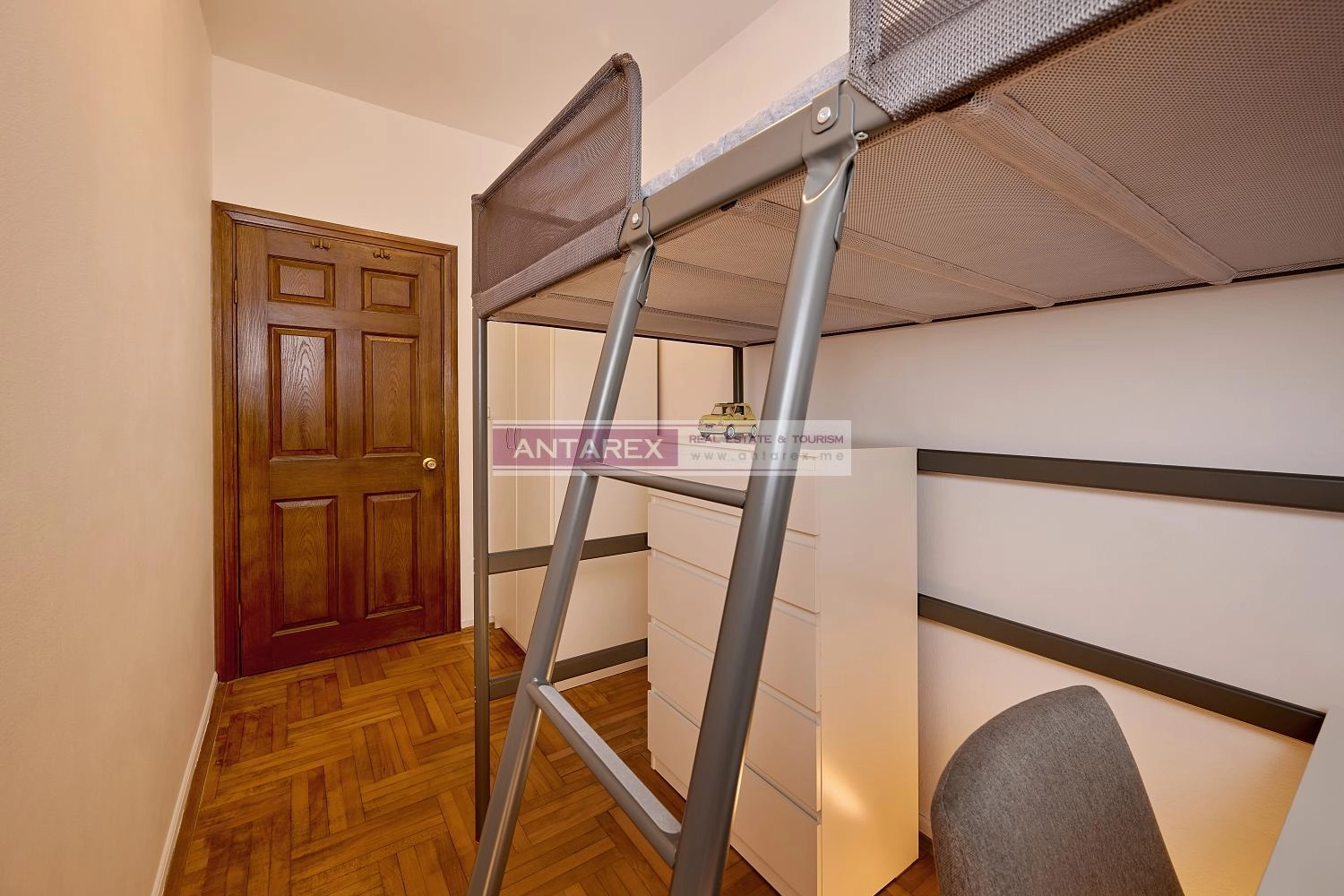 Dvosoban-stan-sa-garazom-u-centru-Budve-7 Dvosoban stan 62 m² – Budva — fotografija 8