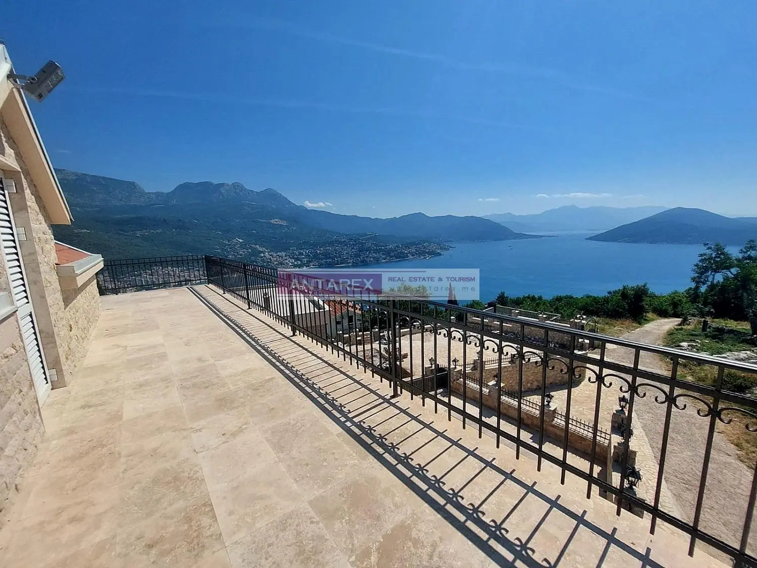 Izdavanje: Kuća 252 m² – Herceg Novi — fotografija 9