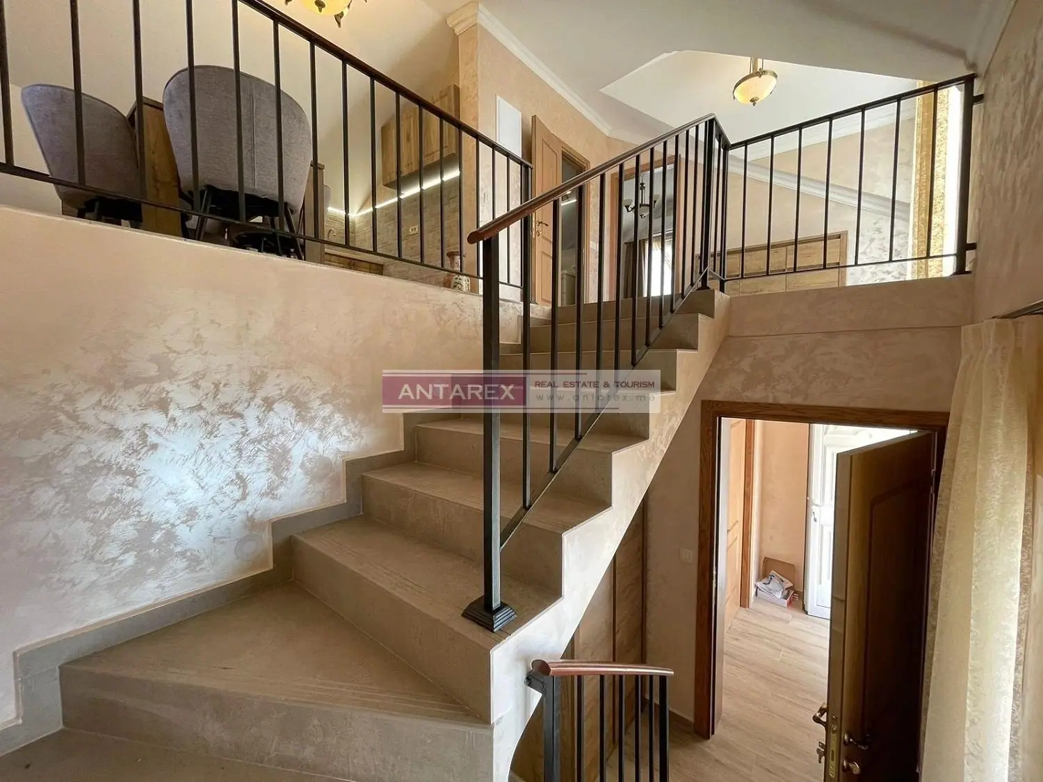 Izdavanje: Kuća 252 m² – Herceg Novi — fotografija 11