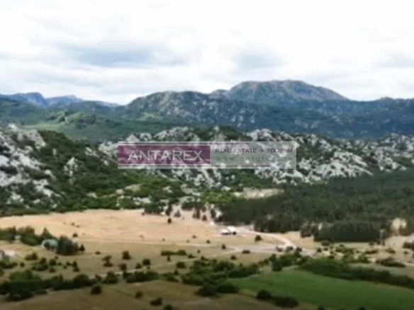 Plac 39.020 m² u području Grahova