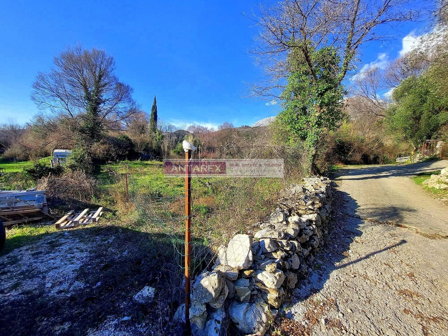 Plac-sa-dozvolom-za-gradnju-u-Suscepanu-Herceg-Novi-6 Plac 765 m² – Sušćepan, Herceg Novi — fotografija 7