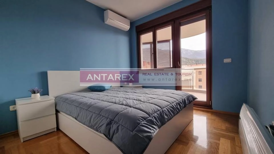 Dvosoban-stan-sa-pogledom-na-more-u-Becicima-Budva-4 Dvosoban stan 107 m² – Bečići, Budva — fotografija 5
