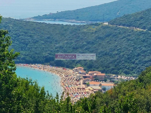 Dvosoban stan sa pogledom na more