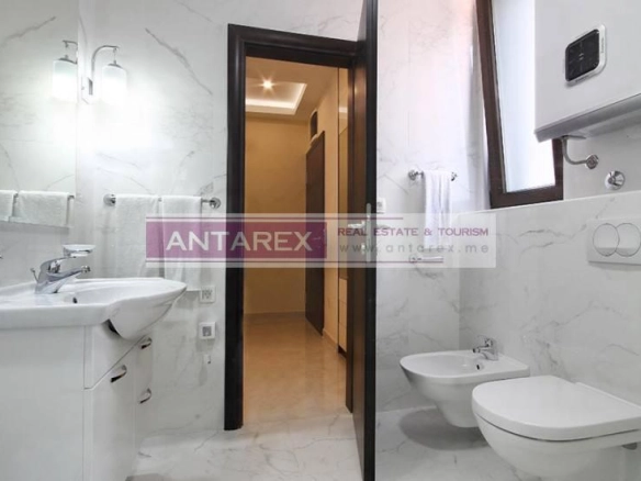 Dvosoban stan 83 m² – Bečići, Budva — fotografija 9
