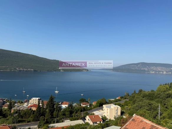 Kuća sa pogledom na zaljev u Kumboru