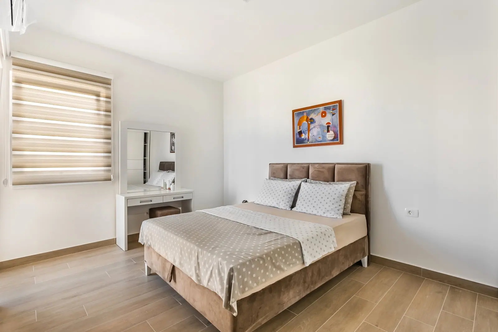 Dvosoban-stan-sa-bazenom-i-pogledom-na-more-Seoce-Budva-7 Dvosoban stan 77 m² – Seoce, Budva — fotografija 8