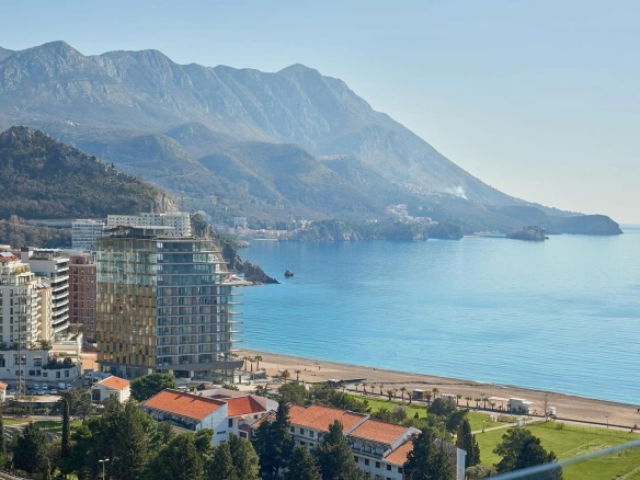 Garsonjera sa pogledom na more u Bečićima