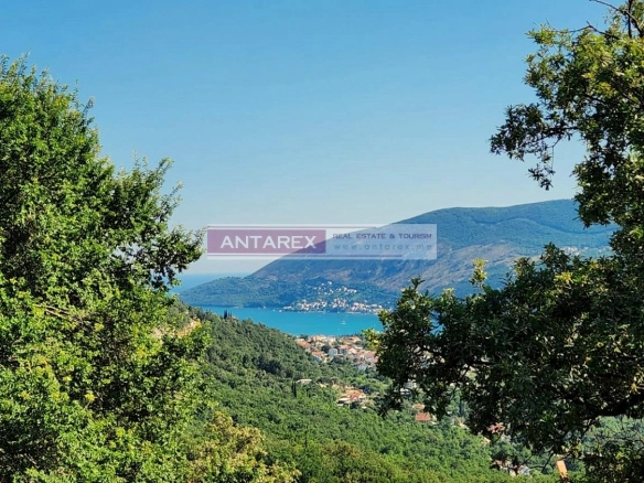 Kuća sa pogledom na more u Ratiševini