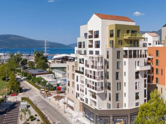 Dvosoban stan 137 m² – Tivat