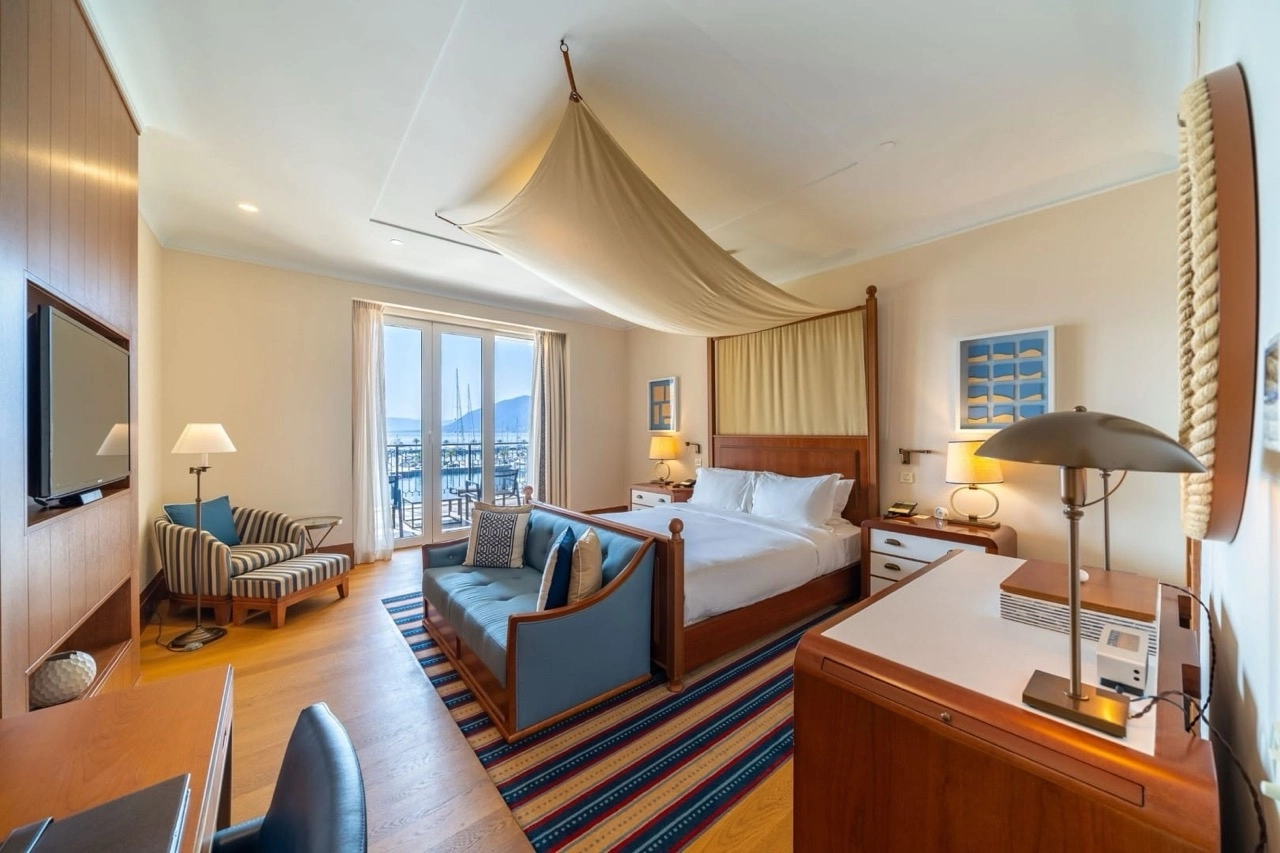 Dvosoban stan 178 m² – Tivat — fotografija 6